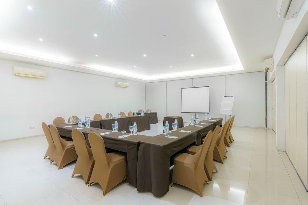 Algoritma Hotel Palembang